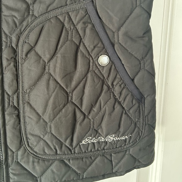 Eddie Bauer Black Quilted Vest - Picture 3 of 8
